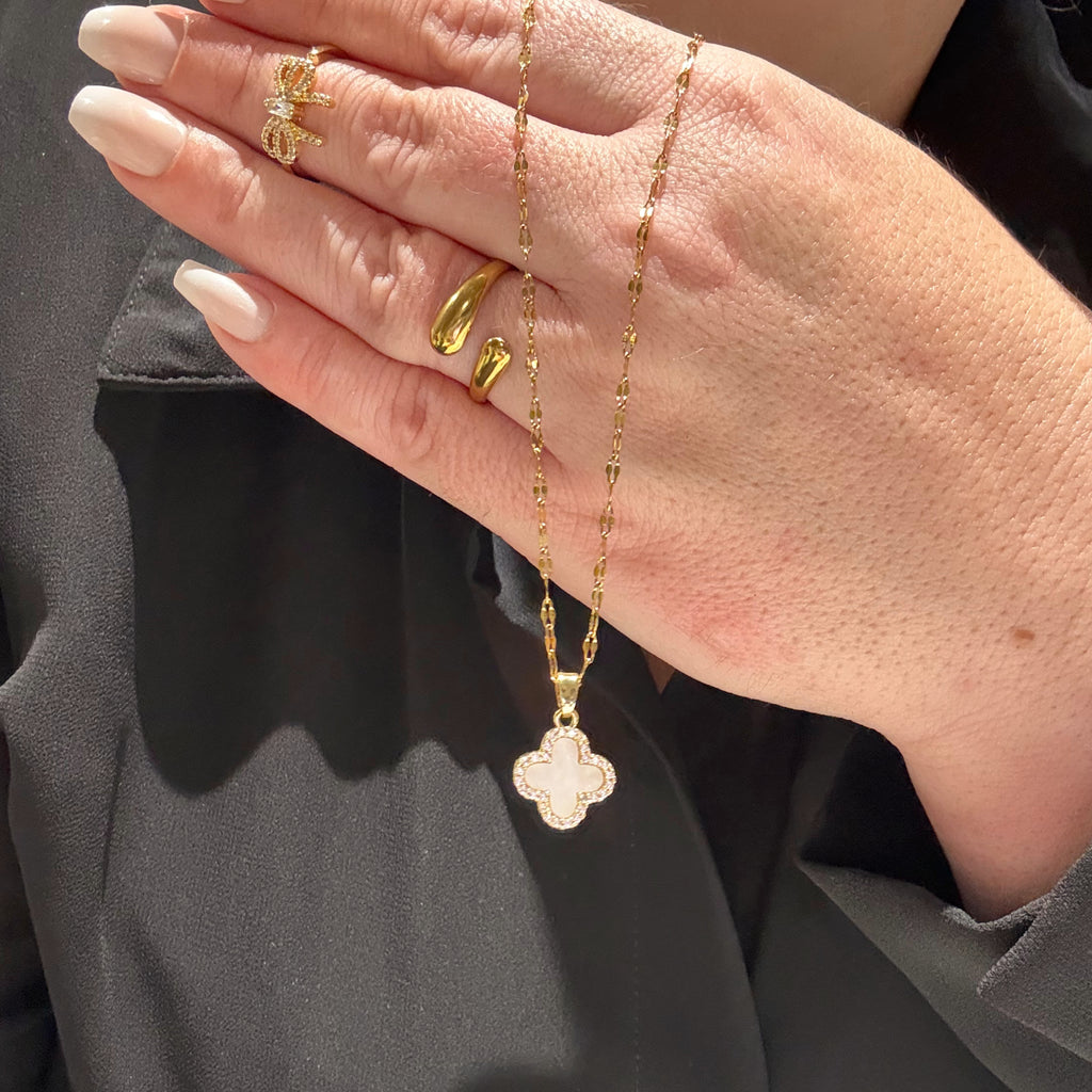 Timeless Clover image 0