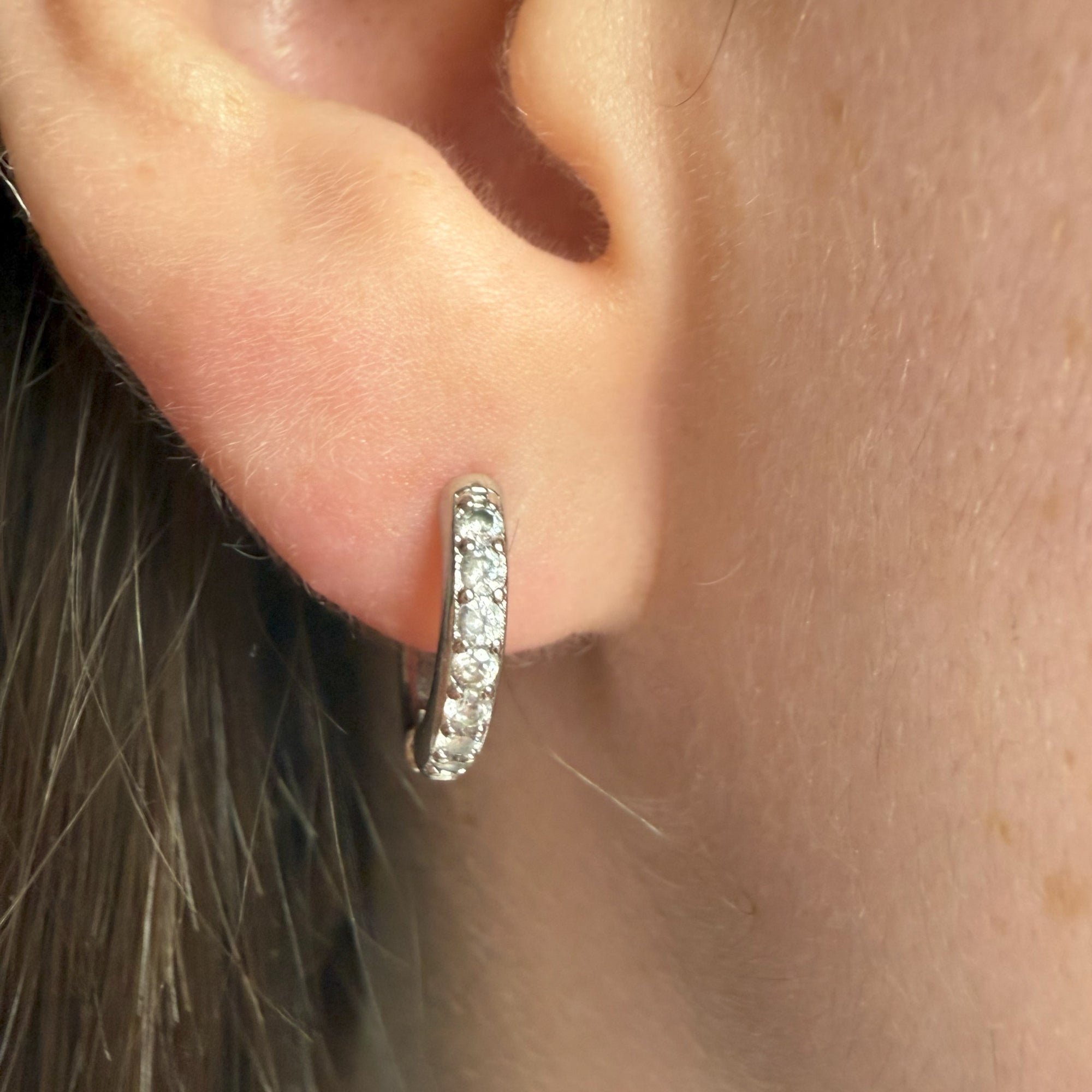 Minimalistische Creolen image 1